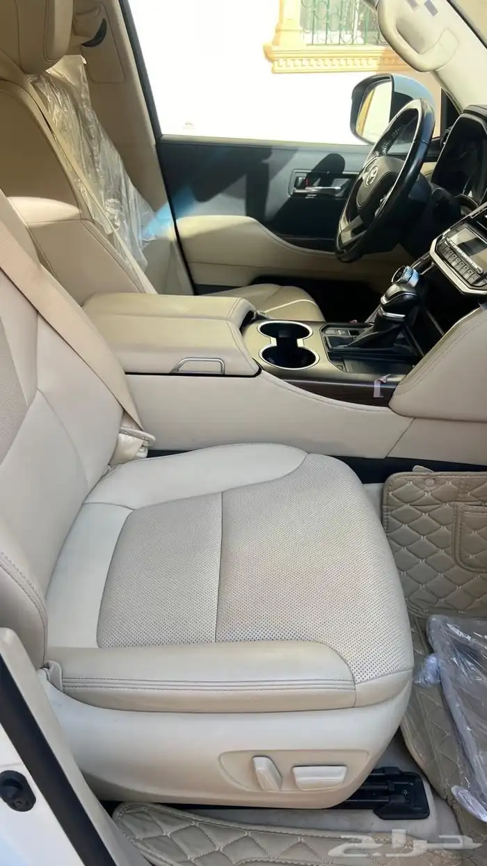 لاند كروزر 2023 ديزل 8