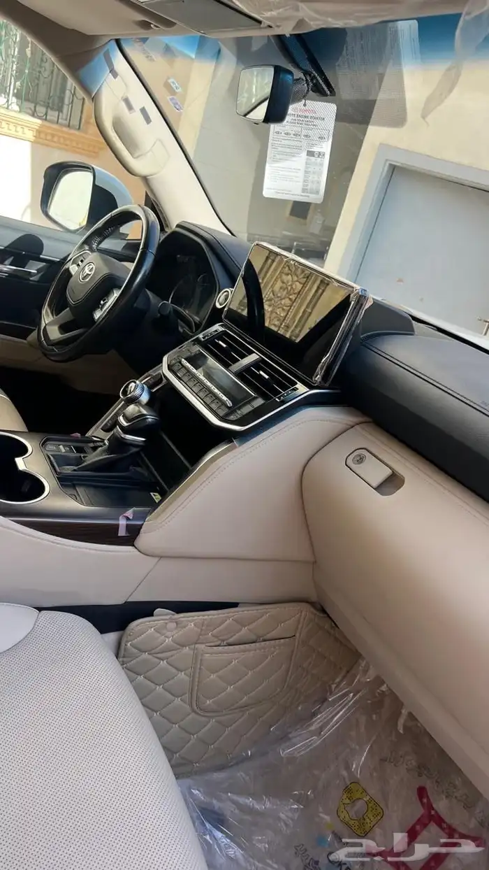 لاند كروزر 2023 ديزل 10