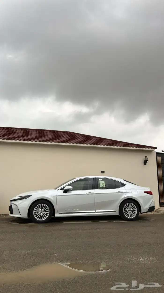 كامري 2025للبيع بحالة الوكالة الممشى 35مستخدم أول 2