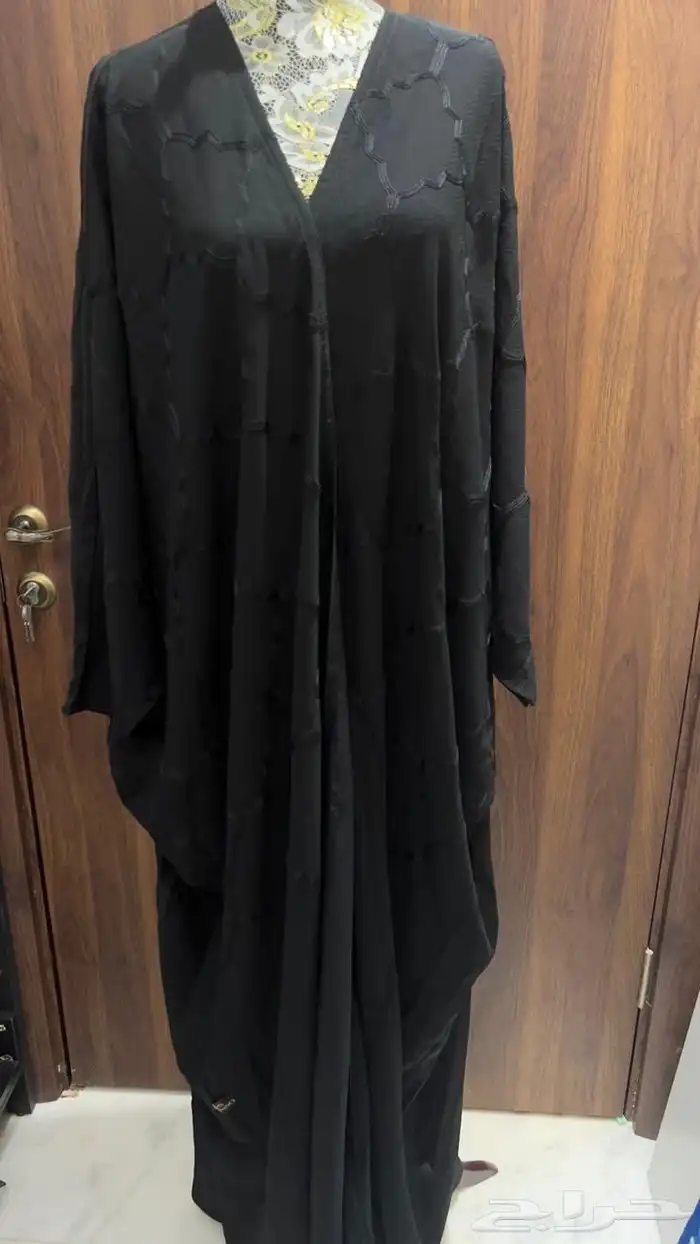 عبايات فخمه من فنون التراث وبوتيك موزان في دبي مقاس 60-59 10