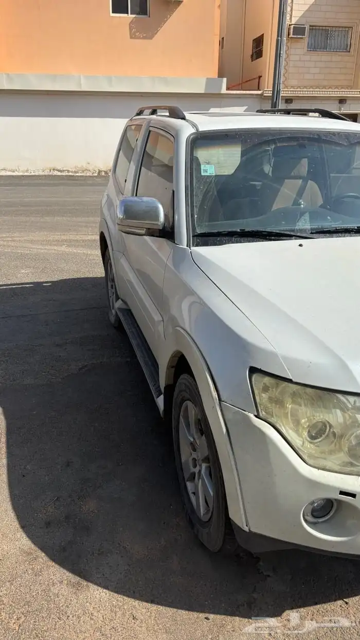 باجيرو ربع. 2008 1