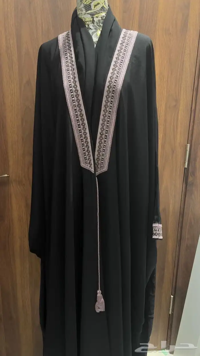 عبايات فخمه من فنون التراث وبوتيك موزان في دبي مقاس 60-59 1