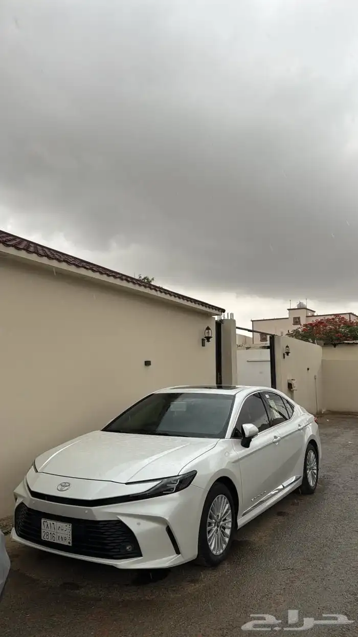 كامري 2025للبيع بحالة الوكالة الممشى 35مستخدم أول 1