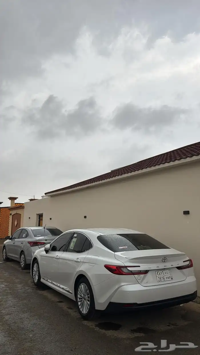 كامري 2025للبيع بحالة الوكالة الممشى 35مستخدم أول 3