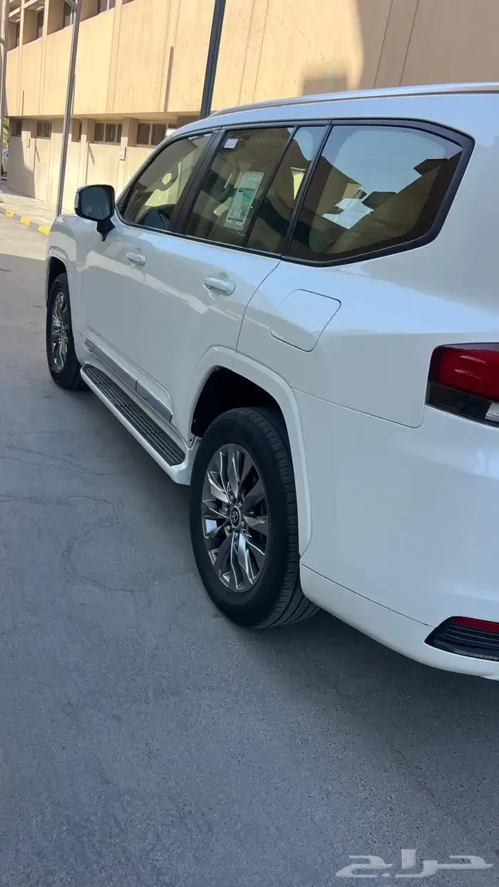 لاند كروزر 2023 ديزل 13