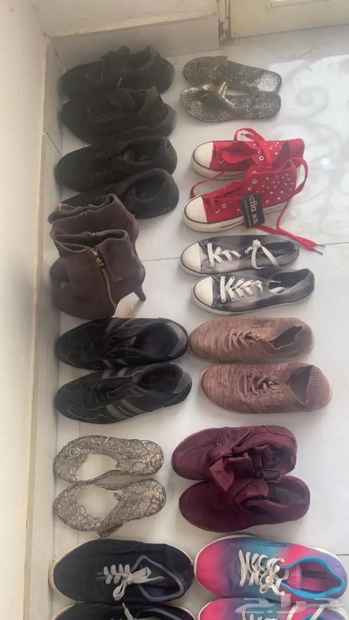 احذيه مستعمله بسعر مخفض 2