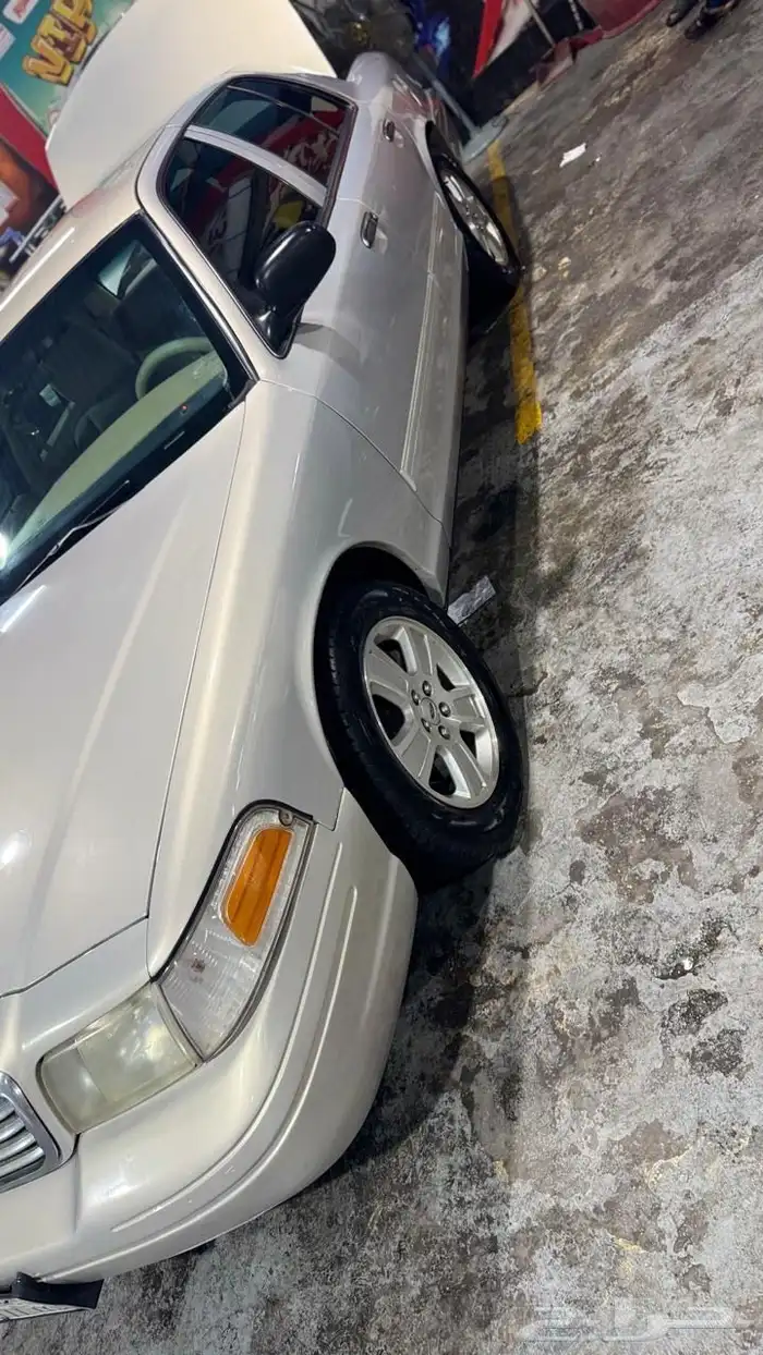 بسم الله توكلنا على الله للبيع فورد فكتوريا 2011 15