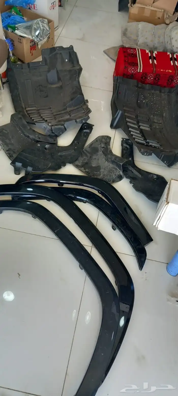 صدامات لاندكروزر 2025 11