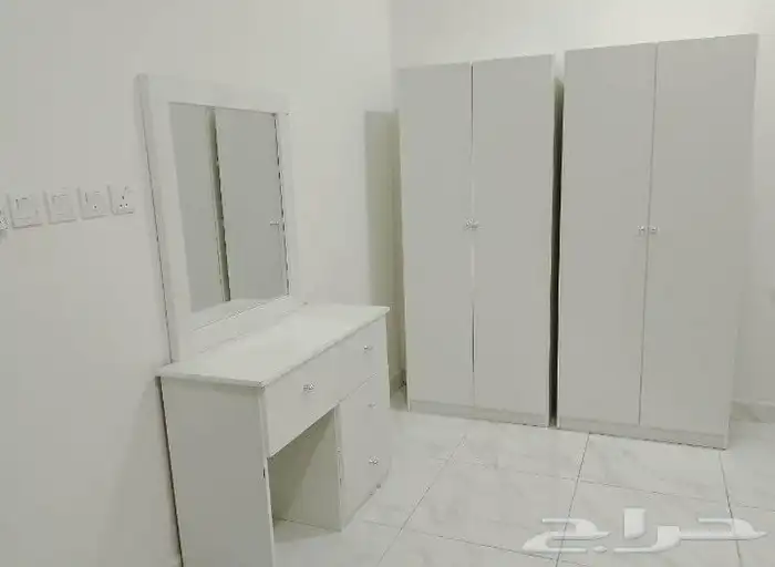 غرفة نوم كاملة  أثاث منزلي  سرير ودولاب وبطانيات 17