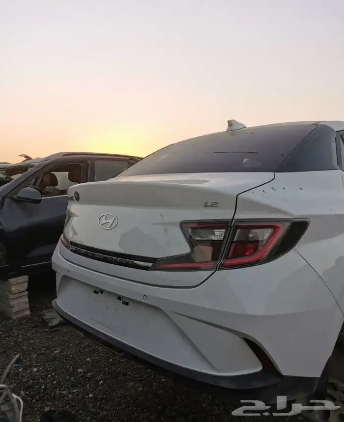 يوجد لدينا جميع انواع قطع غيار السيارات المستخدمه تشليح 8