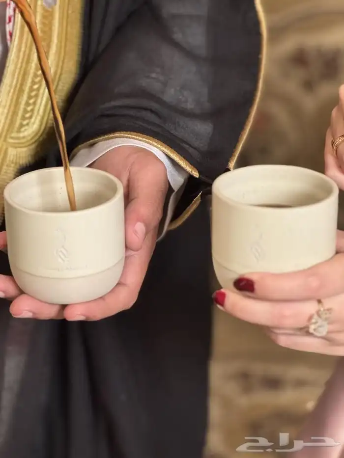 أكواب الفخار للعرسان بالاسم 20