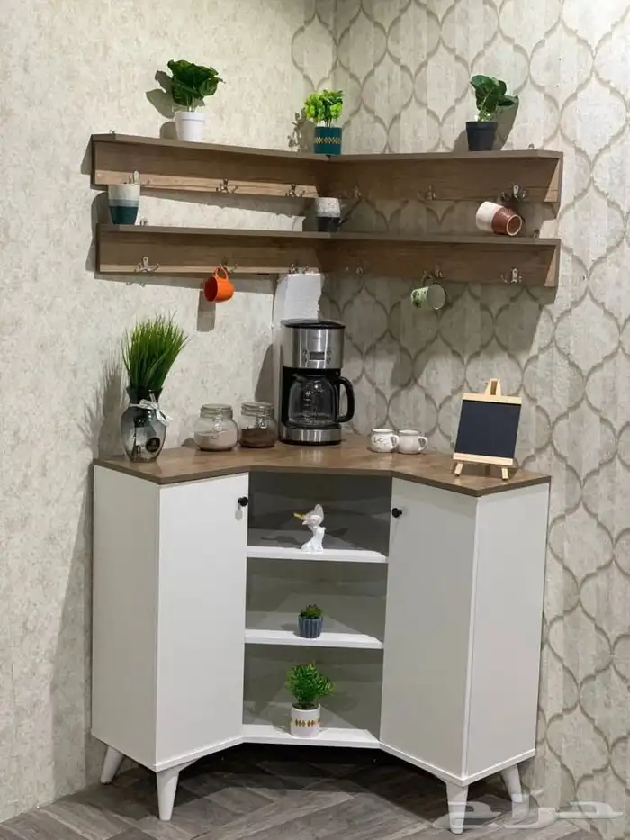 ورشة للنجارة والطاولات الخشبية 20