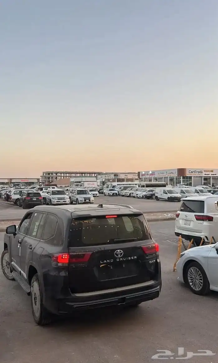 لاند كروزر 2025 L5 بطاقة جمركيه . 4