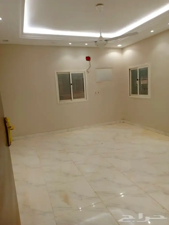 للبيع عماره دورين وملحق مدينة بارق حي أبو رماده من 900الف 10