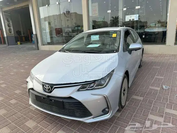 تويوتا كورولا XLI مطور فتحه سقف 2025 سعودي عبداللطيف 0
