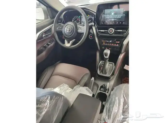 تويوتا أوربان كروزر 2026 10