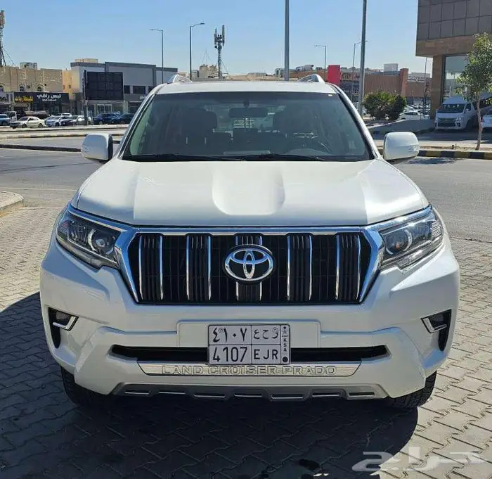 للتنازل تويوتا برادو لاندكروزر TXL3 - أبيض لؤلؤي 2022 0