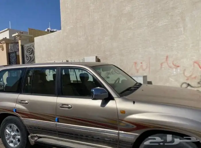 لاند كروزر 2004 3