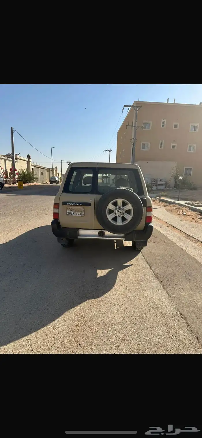 بترول مديل 2000سياحي سابقا  كان حكومي اعلومه عندراعيه واتساب 3