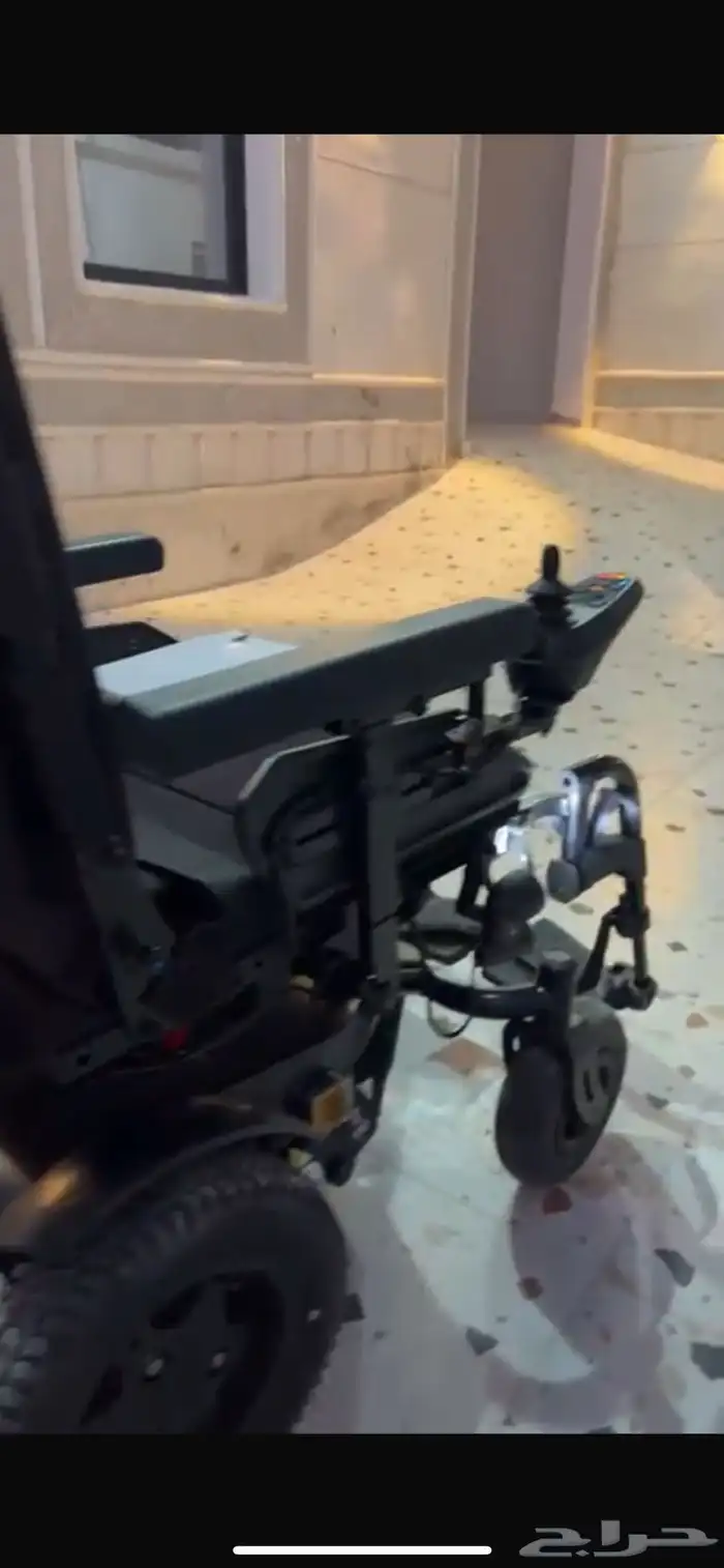 كرسي كهربائي موصفات خاصه للمعاق 1