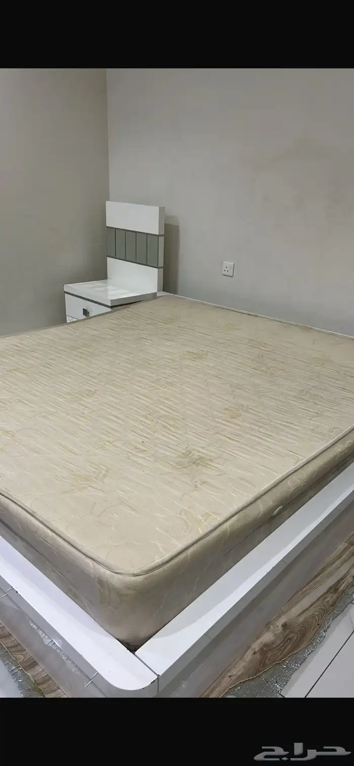 غرفة نوم كاملة بدون دولاب وعربيتين أطفال ومشاية أطفال 2