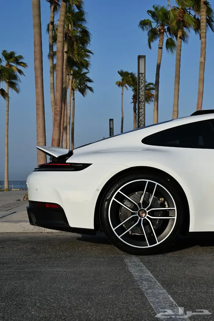بورش 911 كاريرا 2025 مميزات عالية 7