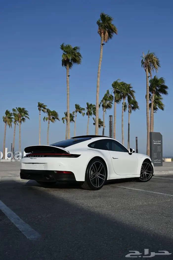بورش 911 كاريرا 2025 مميزات عالية 8