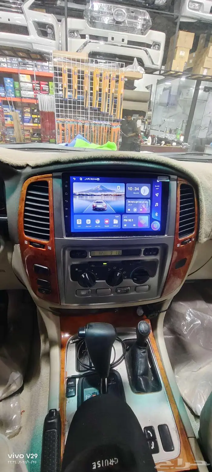 شاشه لاند كروزر 2006 0