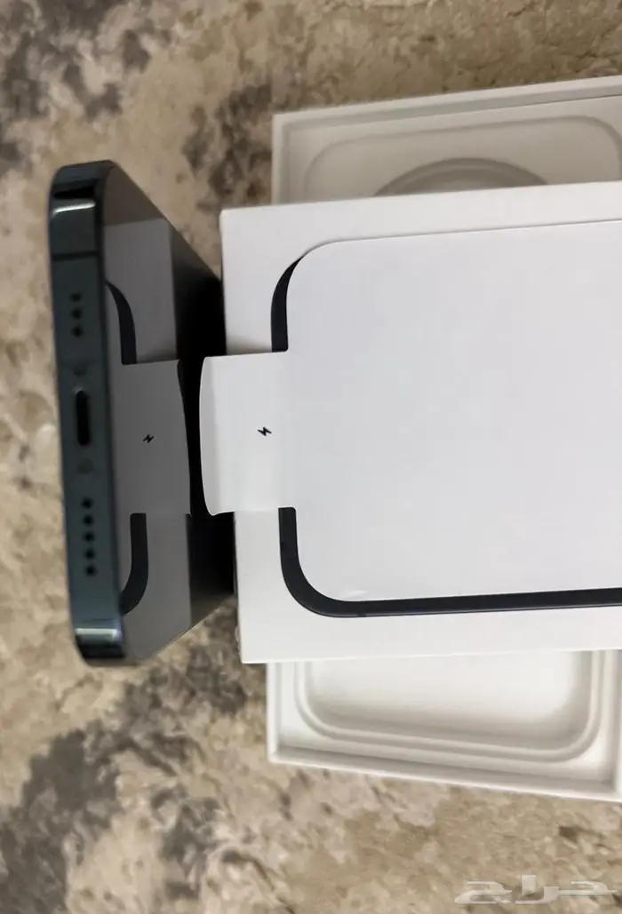 أيفون 12 بروا الجوال شرط ولا انفتح ابدا  الذاكرة 128 4