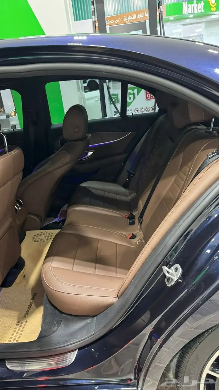 مورسيدس 2022 E300. فئة kit AMG 14