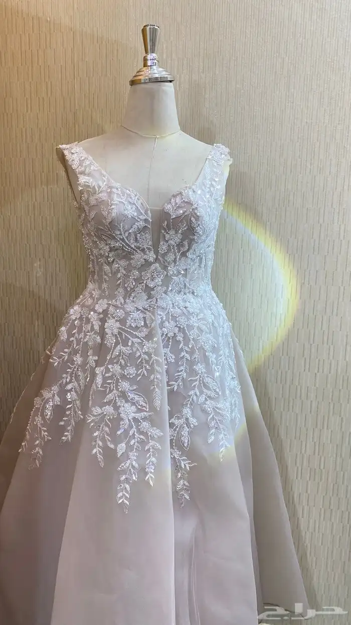 فستان ملكه 1