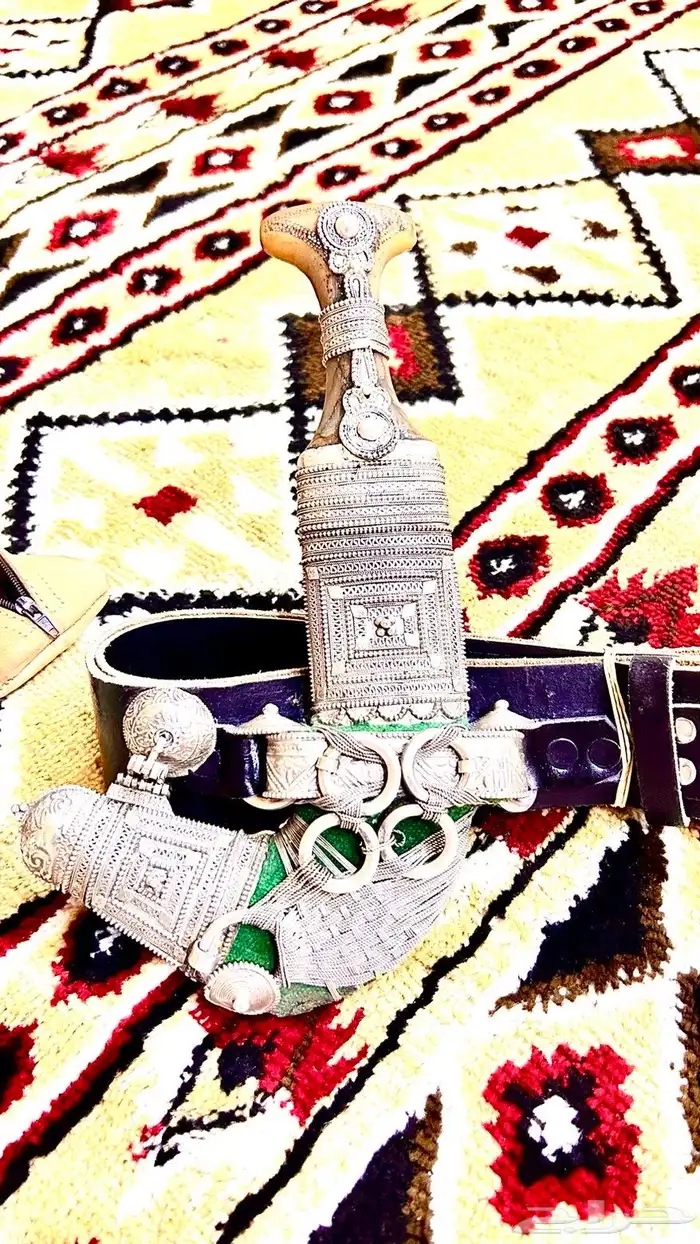 خنجر زراف اشقر نادر قديم 0