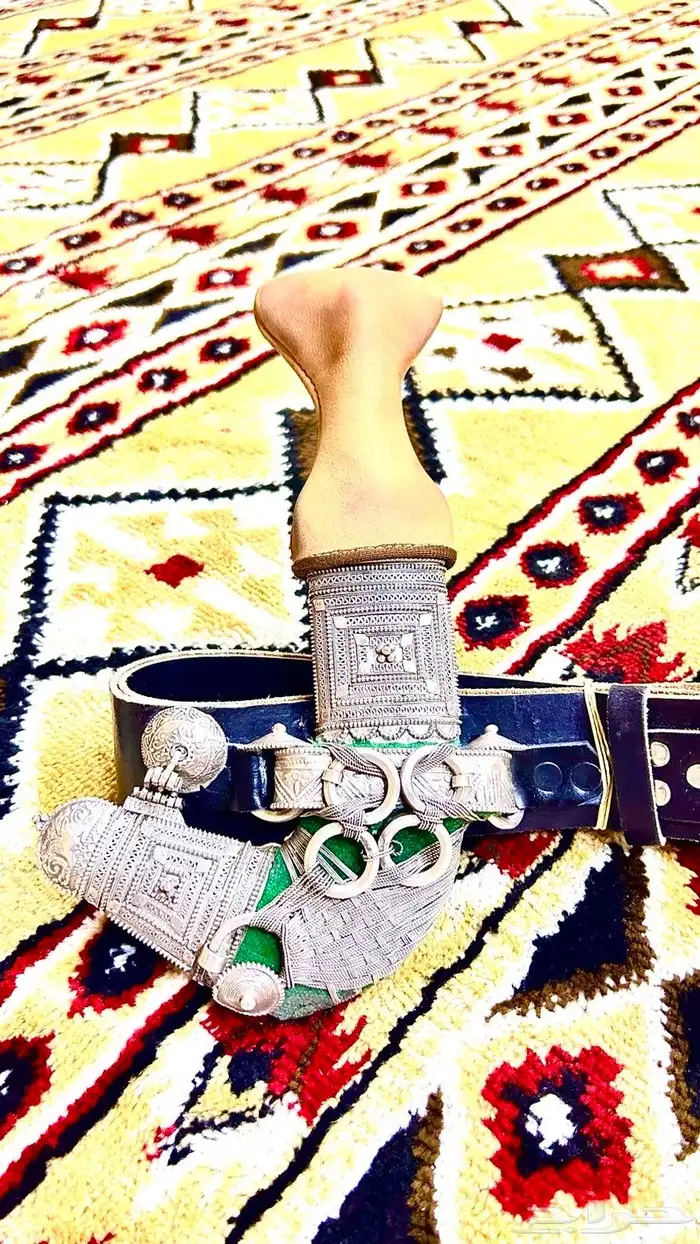 خنجر زراف اشقر نادر قديم 1