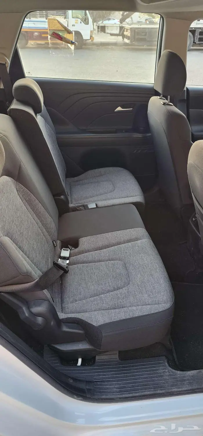 للبيع هواندي ستاجيزا 2025 3 صفوف 10