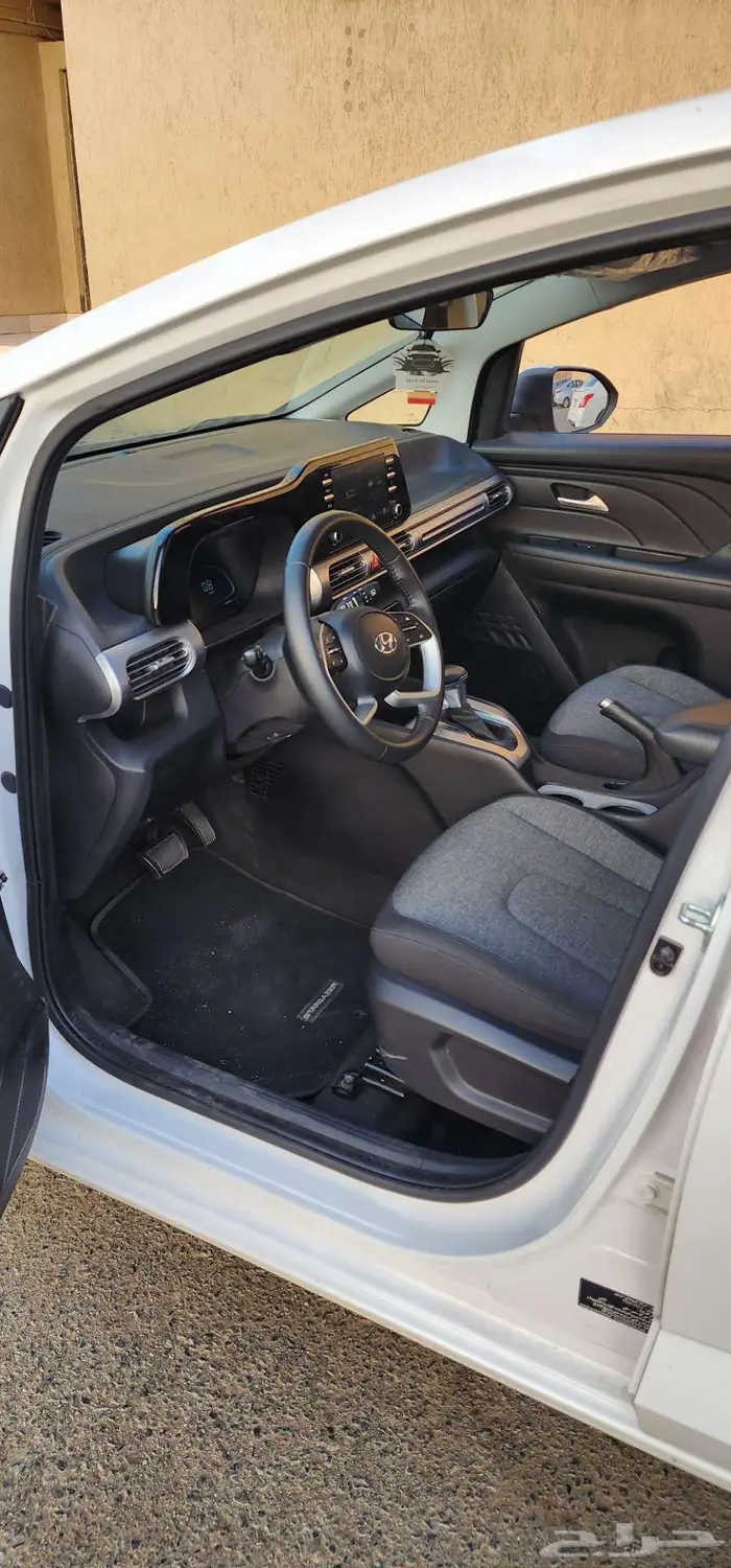 للبيع هواندي ستاجيزا 2025 3 صفوف 7