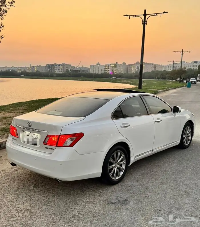 لكزس نظيف فئه ES 350 موديل 2009 6