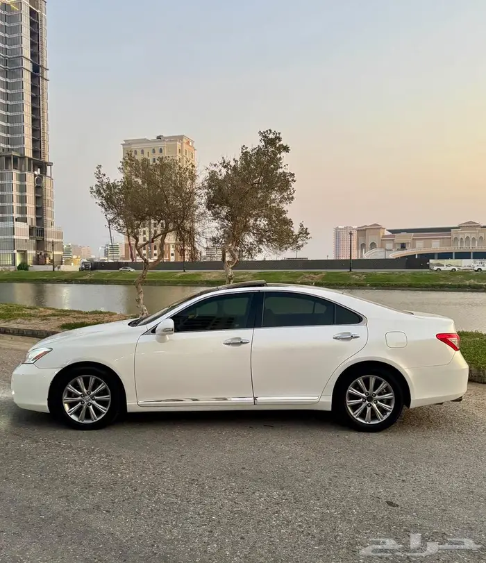 لكزس نظيف فئه ES 350 موديل 2009 8