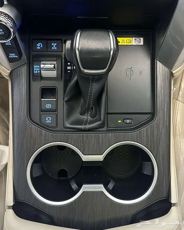 تويوتا لاند كروزر VX-R 2023 25