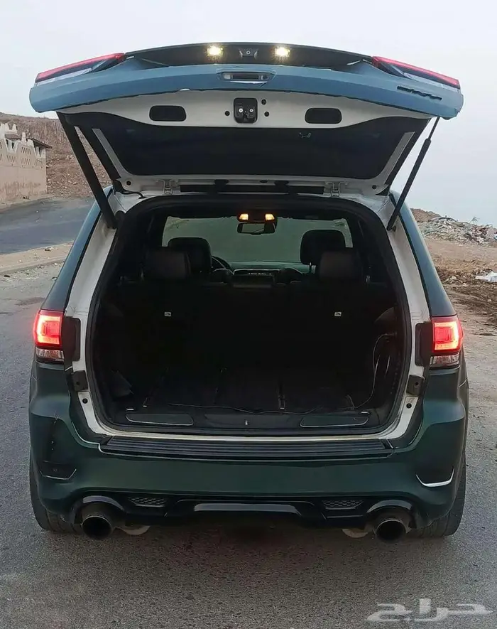 جيب جراند شيروكي SRT 2015 للبيع 18