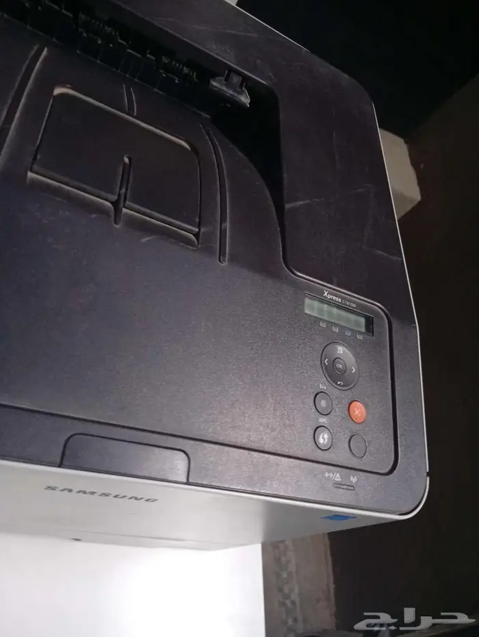 طابعه سامسونج يوجد طاوله مكتبيه 3