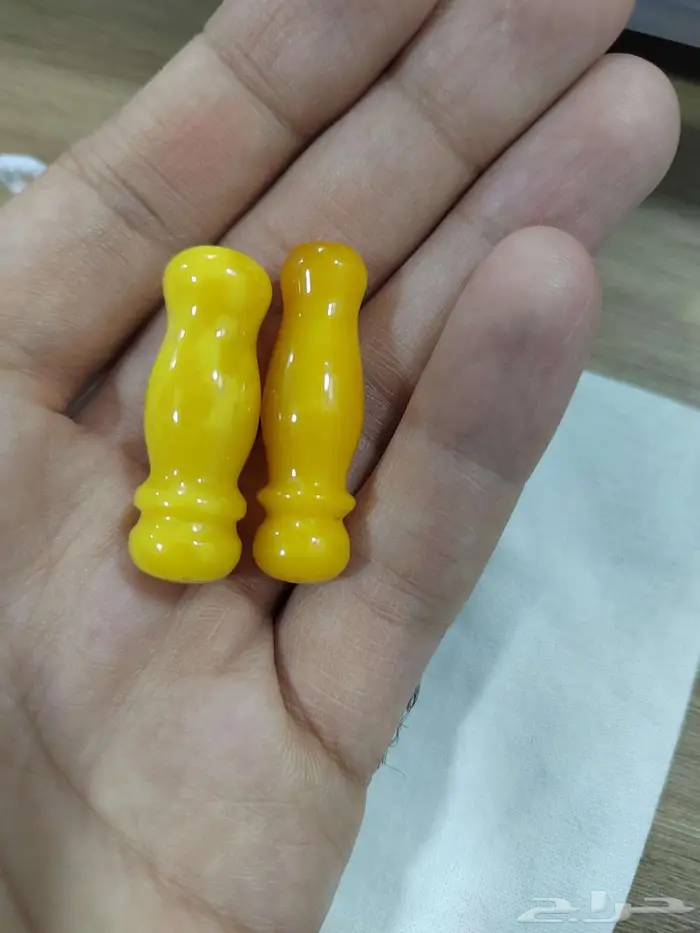 شواهد كهرمان طبيعي 1