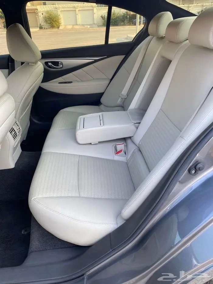 انفينيتي Q50S بحالة الوكالة 10
