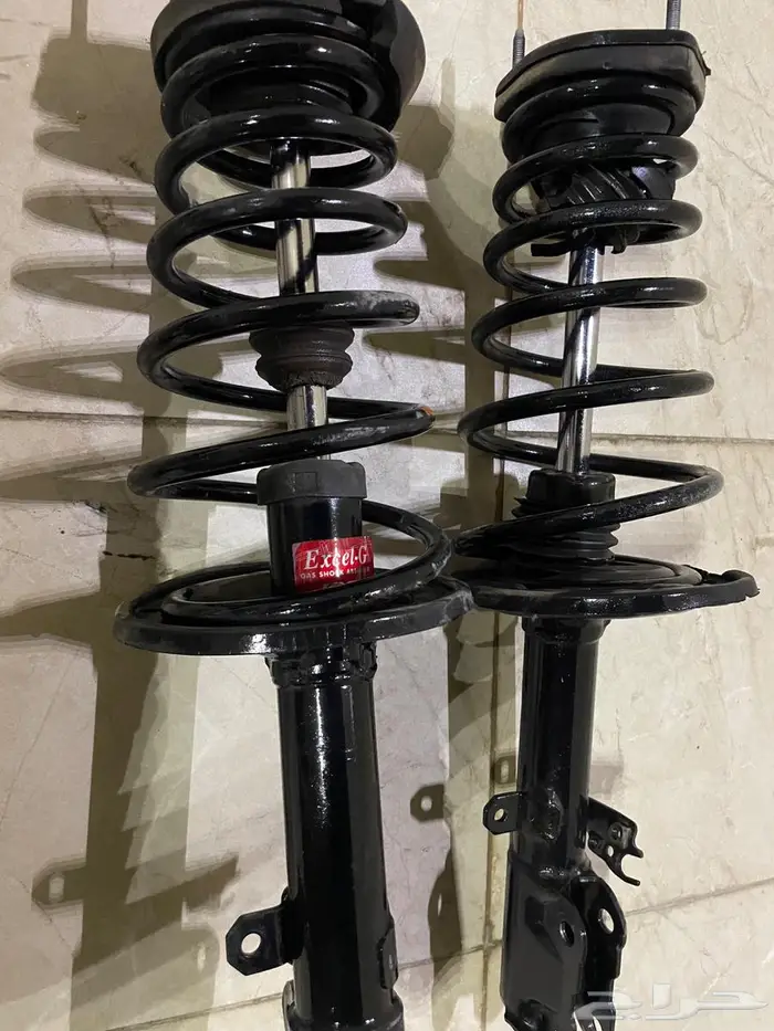 مساعدات خلفي كامري 2011 0