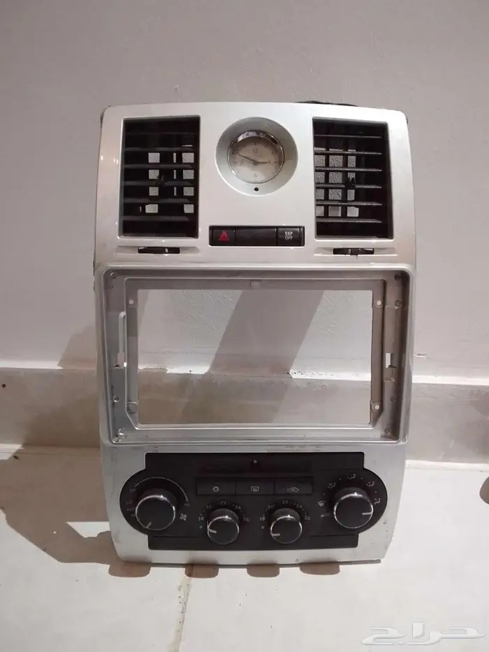 للبيع ديكور شاشه كرايسلر 2010 0