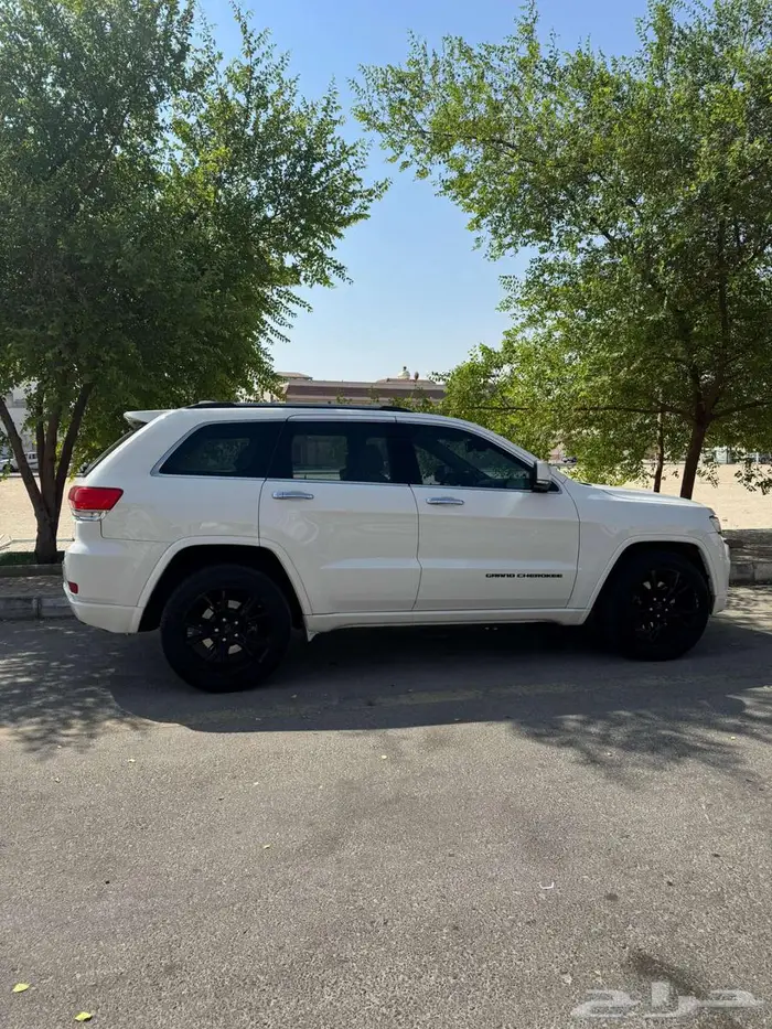 جيب جراند شيروكي jeep ليمتد 2015 13