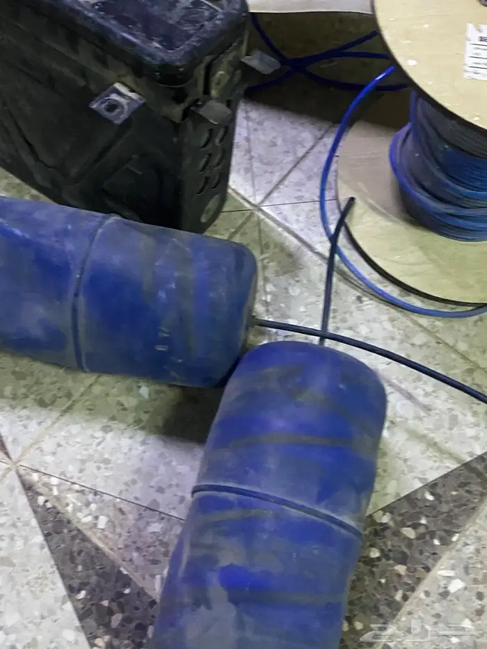 قطع سيارة و سلك كهرب 1