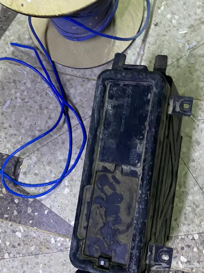 قطع سيارة و سلك كهرب 2