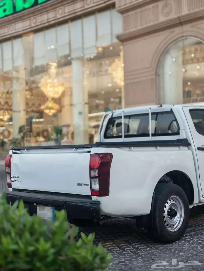 ايسوزو ديماكس ديزل 2015 6