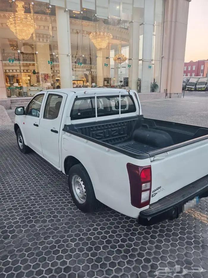 ايسوزو ديماكس ديزل 2015 10