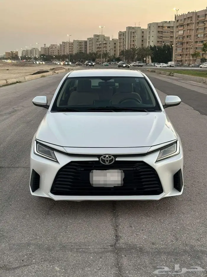 تويوتا يارس 2023 عداد 40 فقط 7